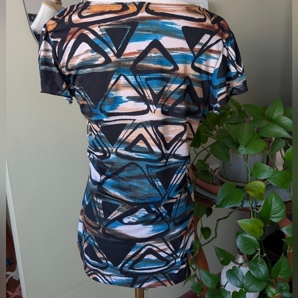 Susan Lawrence Women's Size Medium Multicolor Geometric Swoop Neck Top - Picture 4 of 7